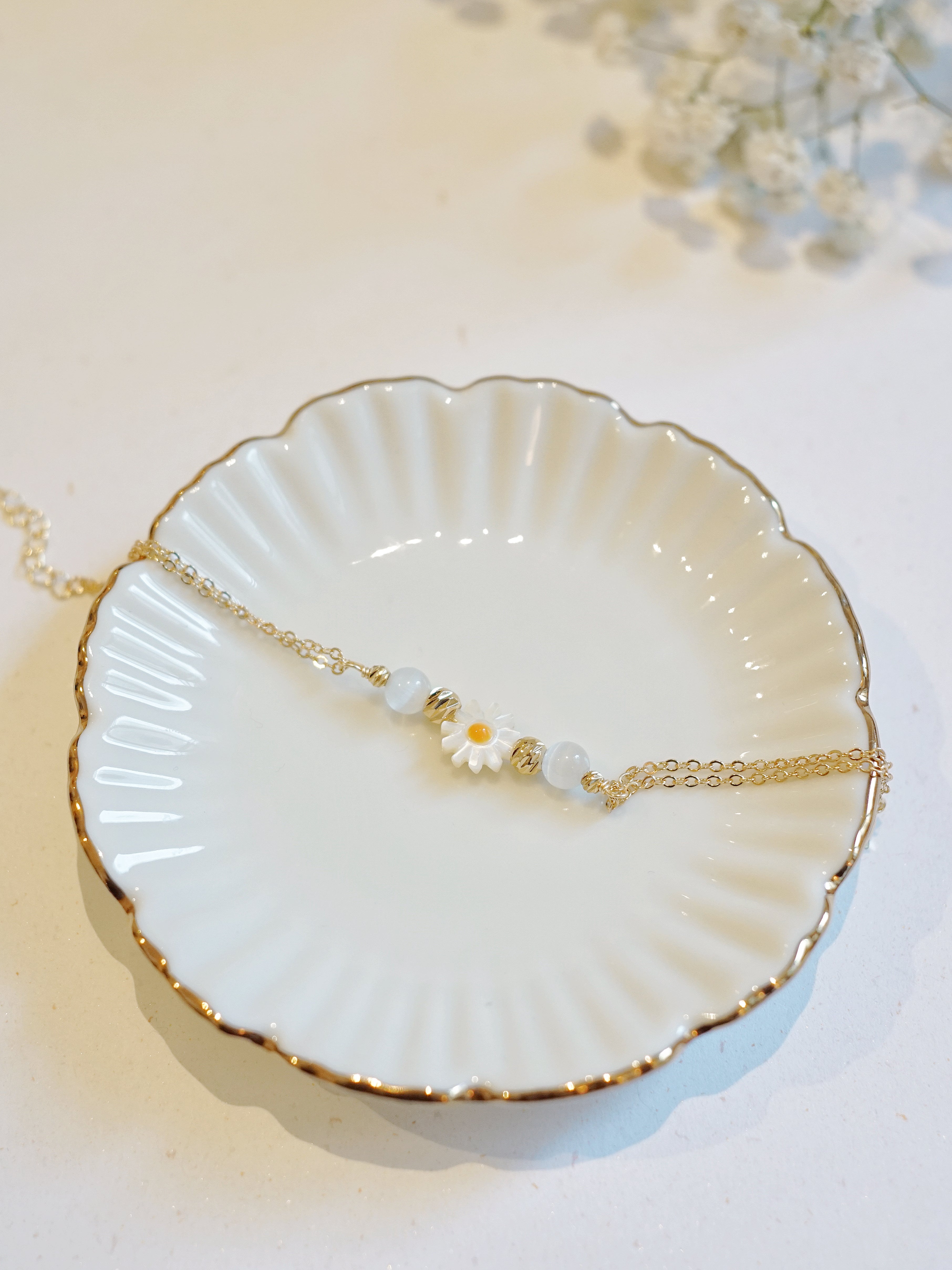 Dawnlight Daisy Bracelet